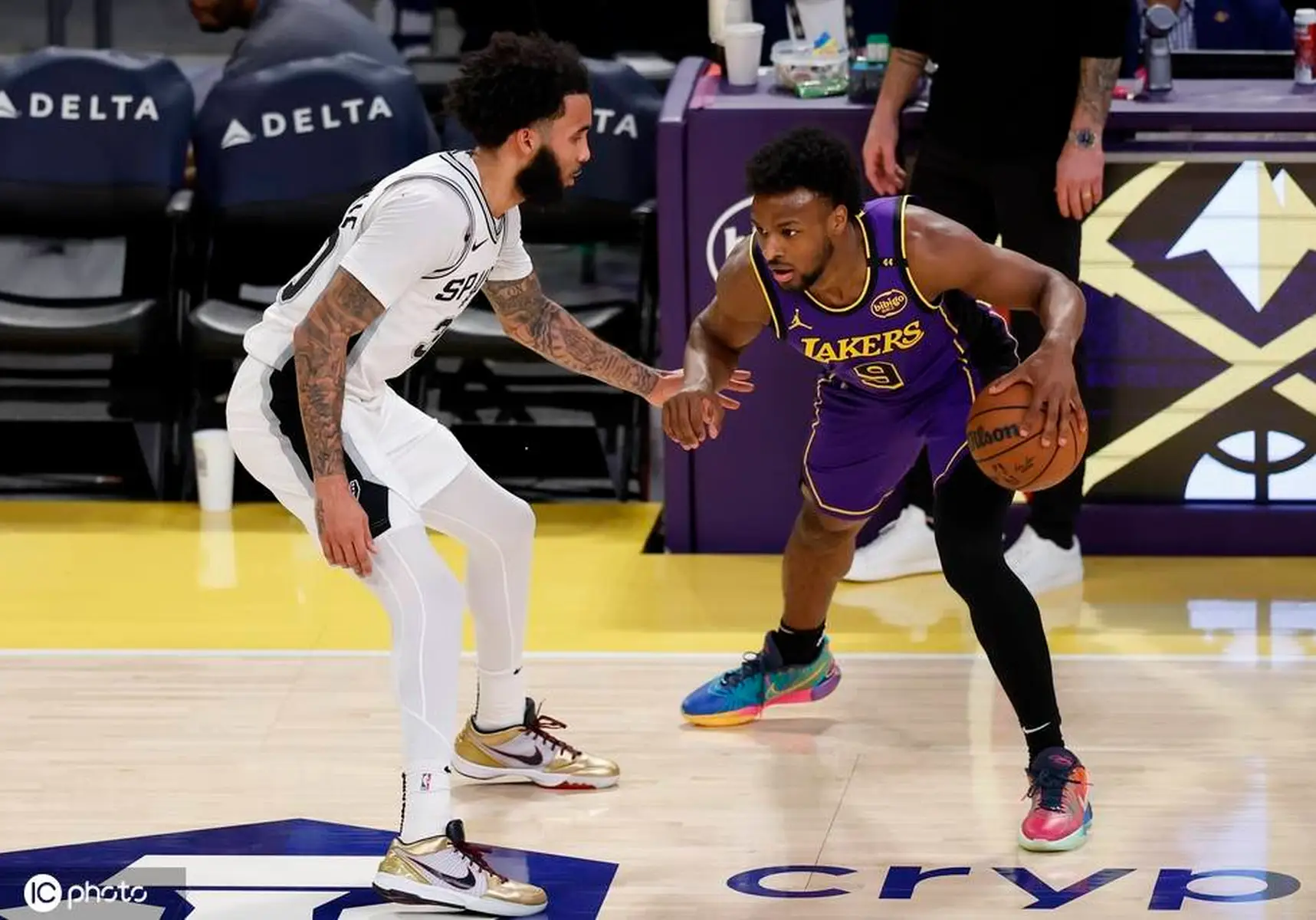 夏季联赛激战：布朗尼 10 分助湖人克热火，勇士遭马刺逆转饮恨